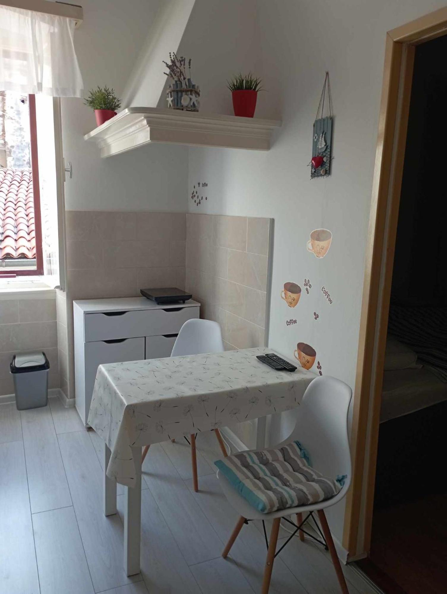 Apartman Angela ロヴィニ エクステリア 写真