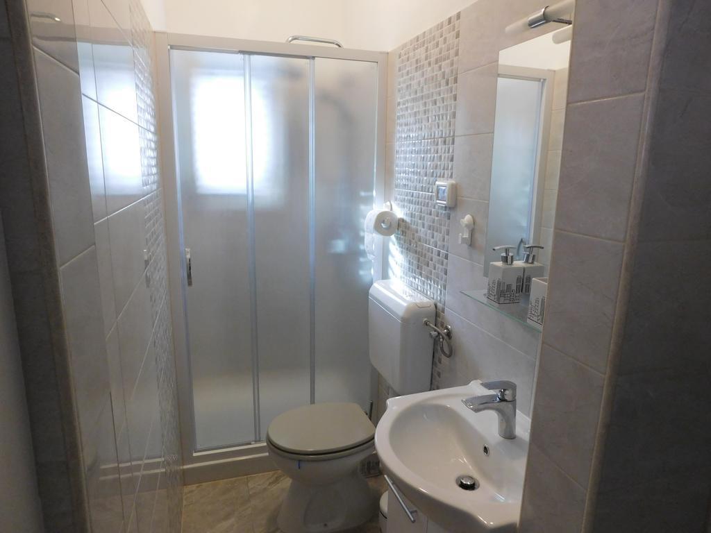 Apartman Angela ロヴィニ エクステリア 写真